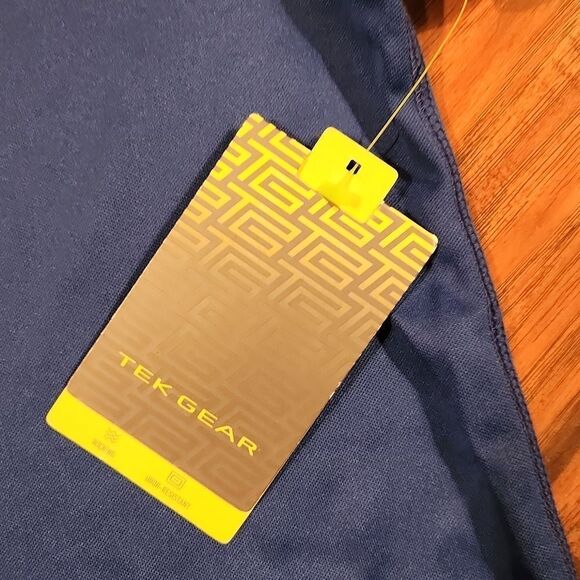 - Tek Gear Men Large NWT blue wicking odor resistant blue tshirt - Picture 3 of 6